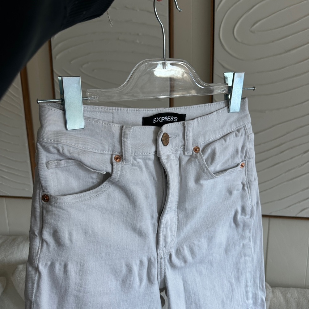 Express White Straight Leg Jeans - Picture 4 of 5